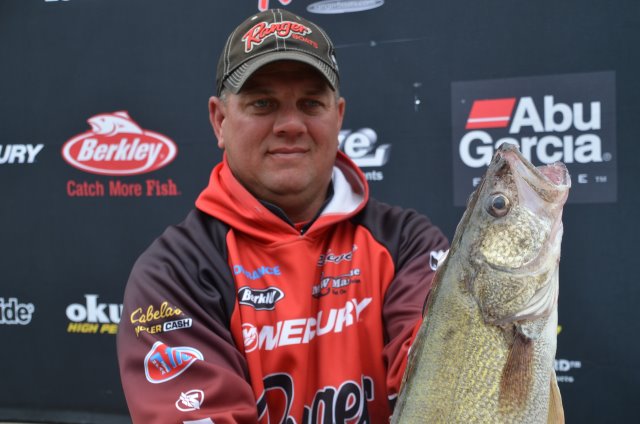 388E4FB2-1A14-422D-BEB7-342CB6E8ABA0