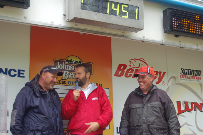 38DE62D4-C400-4CBB-9C52-016EE66762D3