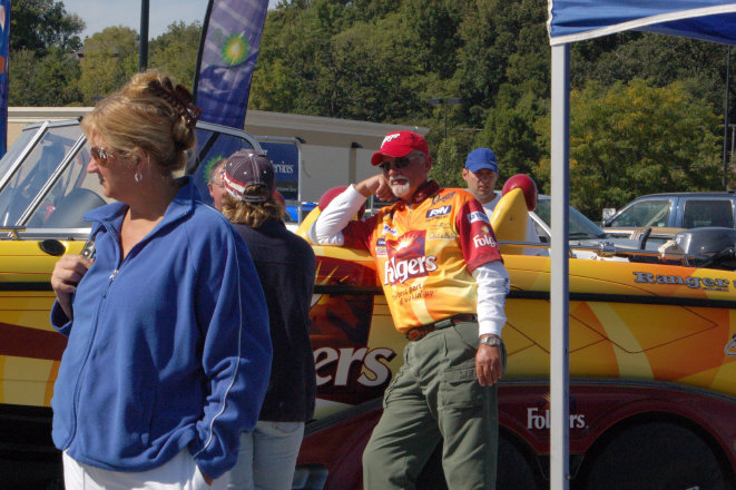 38EB05E9-80A3-48F1-8174-8F04F26043B1