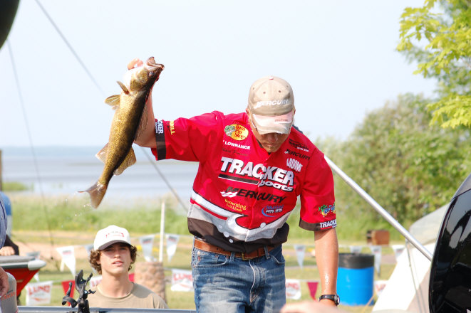 39206A38-1B82-4ABB-9E70-041DA7A5FF51