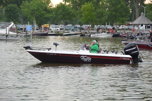 3922B908-7FEE-45BF-98CB-79C8D9157BC4