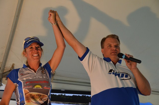 392AC65F-CF01-44E4-931F-2AD005BF0B91