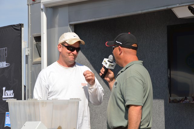 3986E49E-15A4-4CF8-AB53-AB3E6B81091B