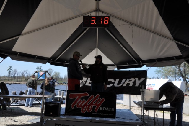 39BF34EF-2FFC-4058-9B42-D071B655E56D