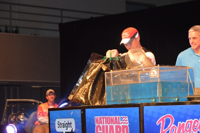 39D26068-1FB7-428A-8271-8CCCC0F8819E