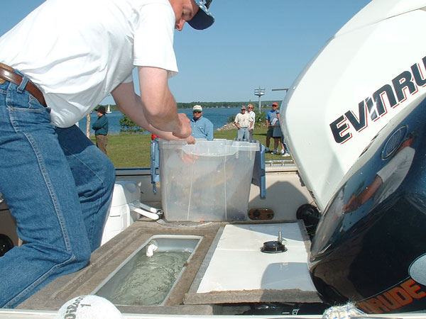 39DF4E1B-DCB0-4639-B706-963B77A640D6