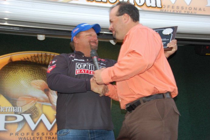 3A7764FB-2F75-4A42-A6FD-2C7C4E88D47D