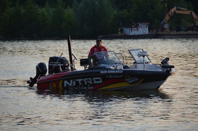 3AC372F4-CA72-465C-B534-586062BF3911