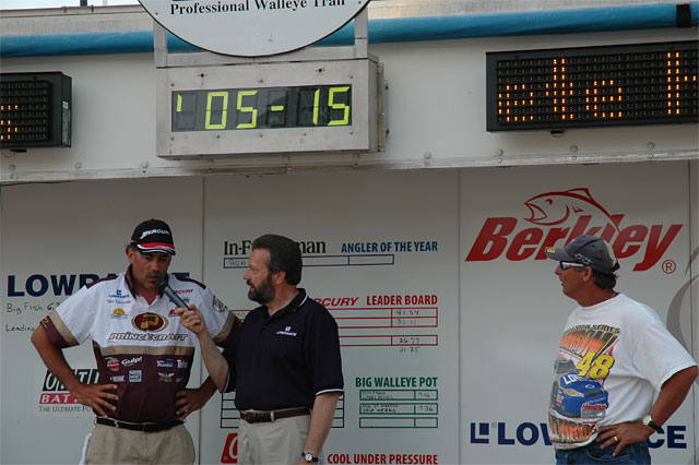 3AF83D5B-C14F-4B26-80BC-12CA3C25F229