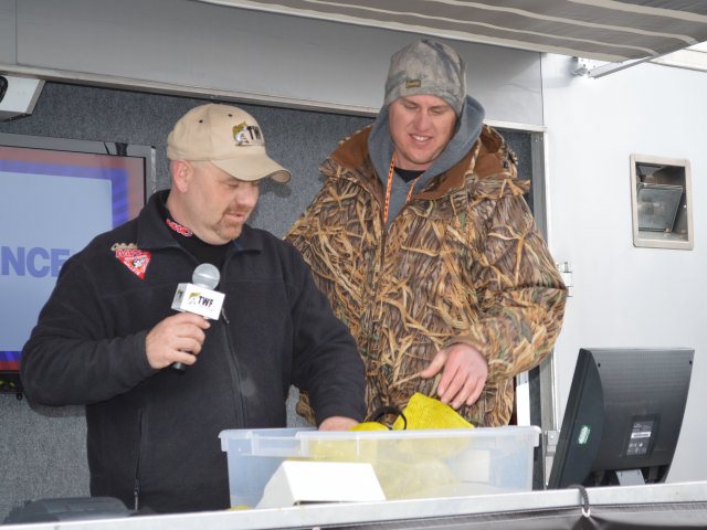 3B2214FD-775C-40CB-BB25-B28C1DC916CB