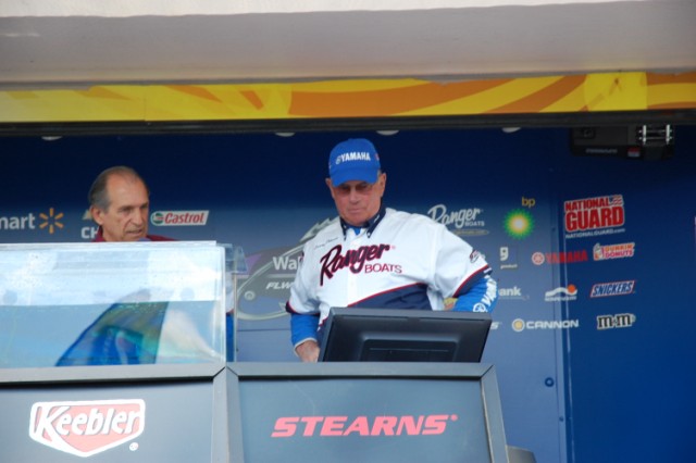 3B458DA9-CD36-4C4A-AEEA-FCD0797FEA3D