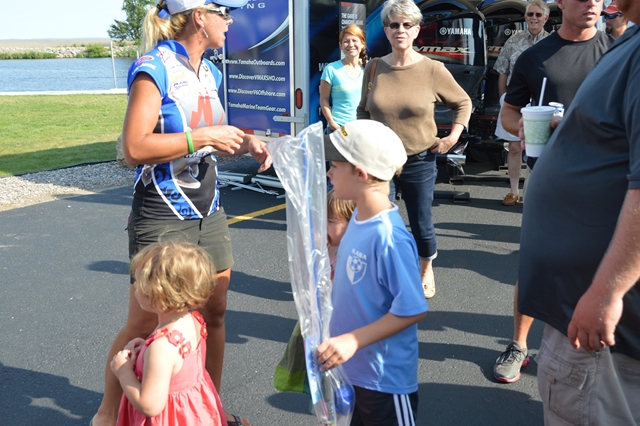 3B75BF4B-AE8B-418D-BD38-59A57132F2EA