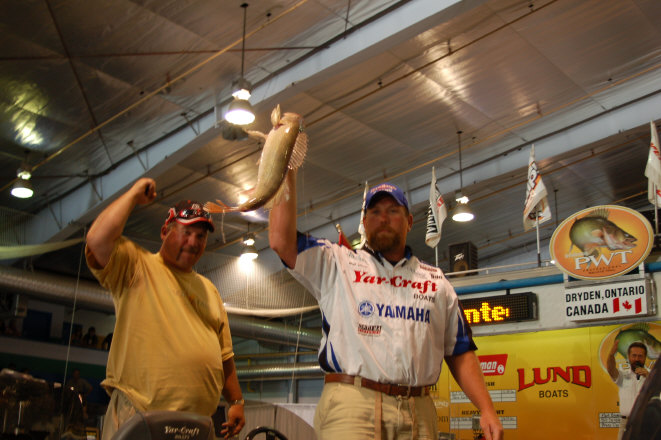 3B8630AC-60F4-4F35-8217-C09786F699BA