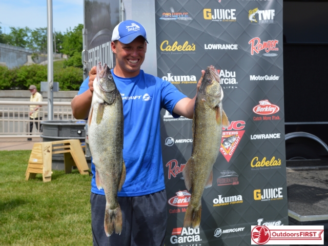 3B91B605-F625-46C3-8EDE-B0955B1E45D1