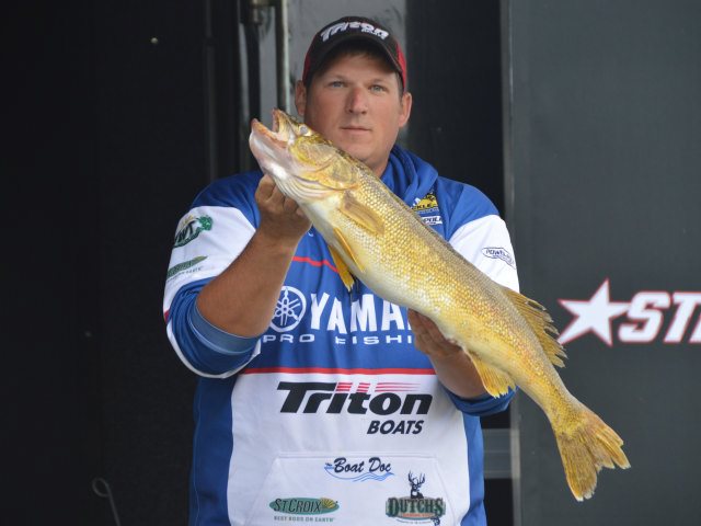 3BDC85D0-7489-4830-AB9F-74AADBA31025