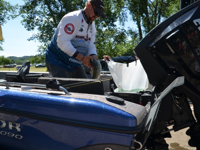 3C38A48D-2952-48E6-86AC-F5A7E56D4EE2