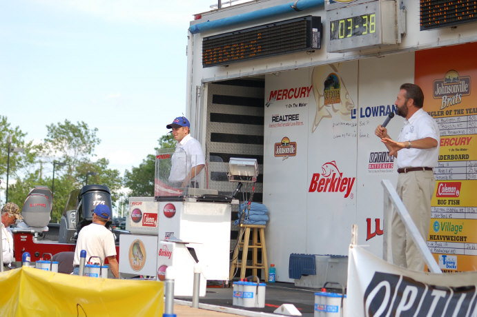 3C527383-0376-4398-A9F9-D4E83870AB4C