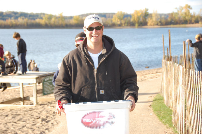 3C74A54A-AC99-4C14-80FB-BD837B80BB1C