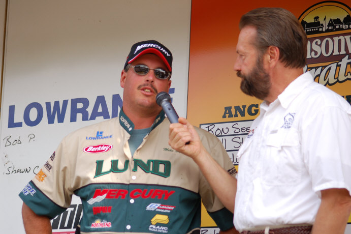 3C81D9D0-7529-40E6-B5F1-EF94C6C85E88