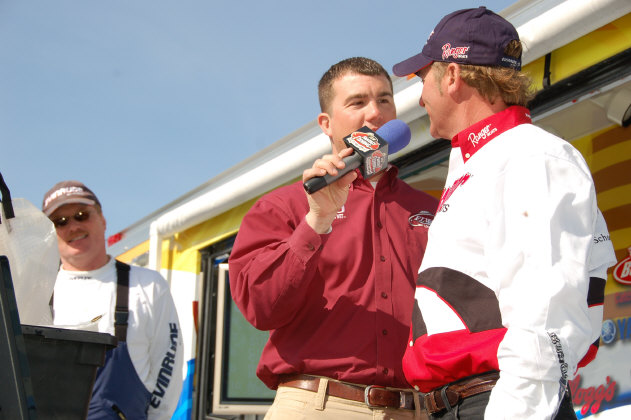 3C93CAF4-EDBC-4C20-8685-7C57B3AC5FC1