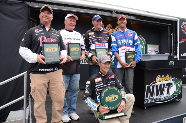 3CADA82E-BD13-48FE-A33D-3186DECEF7C2