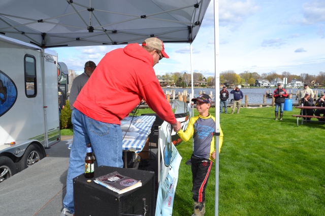 3CB78105-284E-4ACC-904E-42D72E4A2C1B