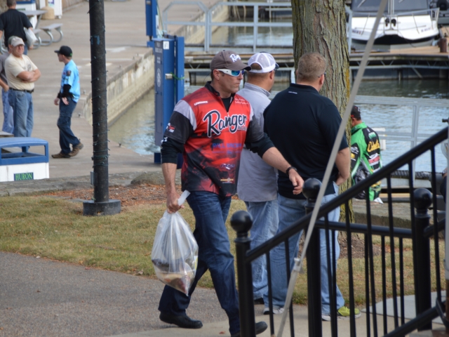 3CC70DDD-BC44-460F-811C-6EEEBFC3551C