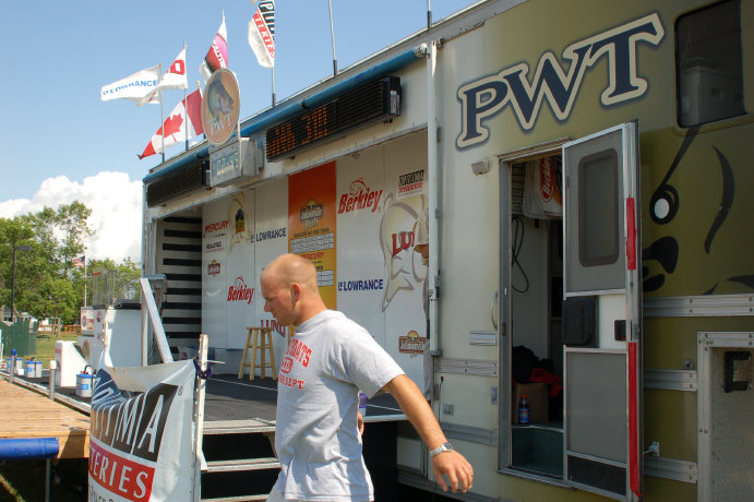 3CD79C25-447F-4F65-9EF6-4959BA8E8B99