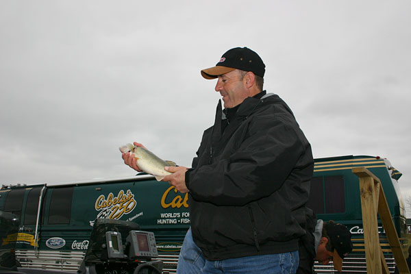 3CE19027-C806-46E8-9A53-E85716253158