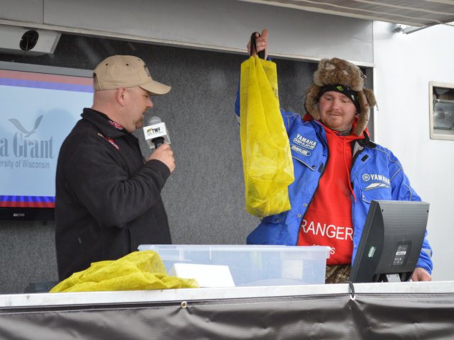 3D050897-1B76-4247-AD45-3E88E4482D60