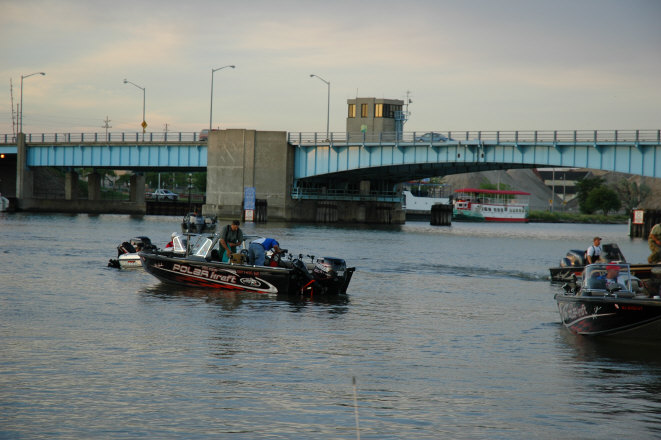 3D30EFFA-DC01-4697-A6B9-A595AD5804EF