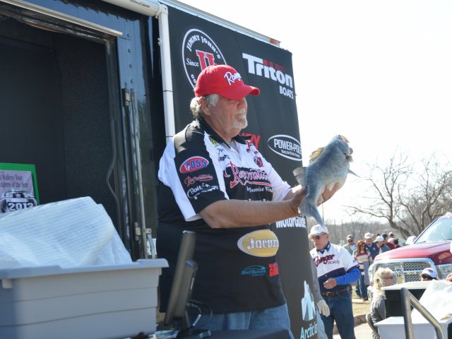 3D374FDC-38AF-4F0A-A66B-877B3B9B969A