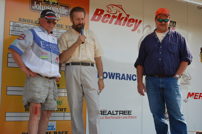 3D395EDF-4AC6-4F15-9615-C707A816B908