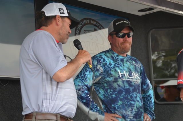 3D3AEC08-6ED2-4D64-BA41-AEEF1801120F