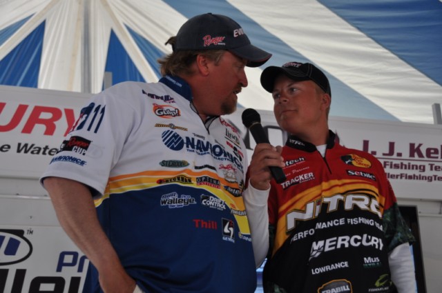 3D3EFD14-9984-4FB9-9369-B4CF9B325A4E