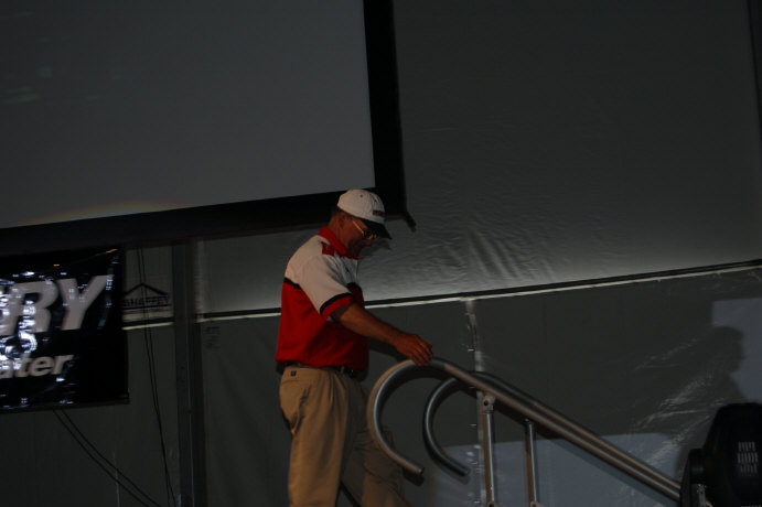 3D73C77C-2D4A-4A16-8C21-A9EA842B6DF8