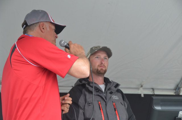 3D8FCCF1-C015-4F33-AB8B-BB22FC580367