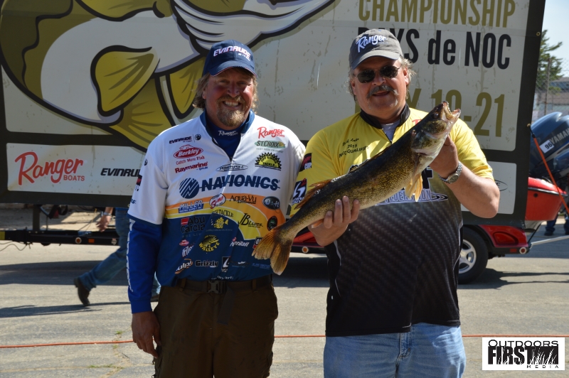 3DE8EAD2-6C58-466F-B0D5-38B1A6879376