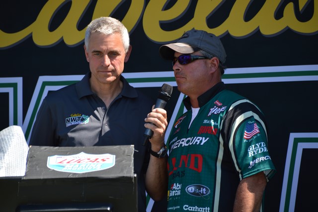 3E1FA2EE-70AF-4B04-A995-232BDAD717D6