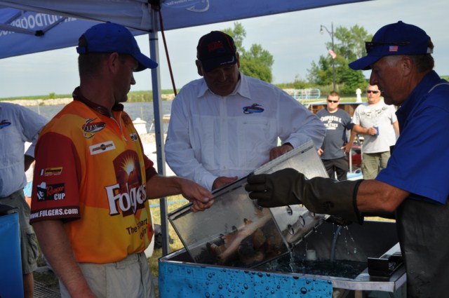 3E260672-8DD8-44DF-B6D3-8D9E15997CD2