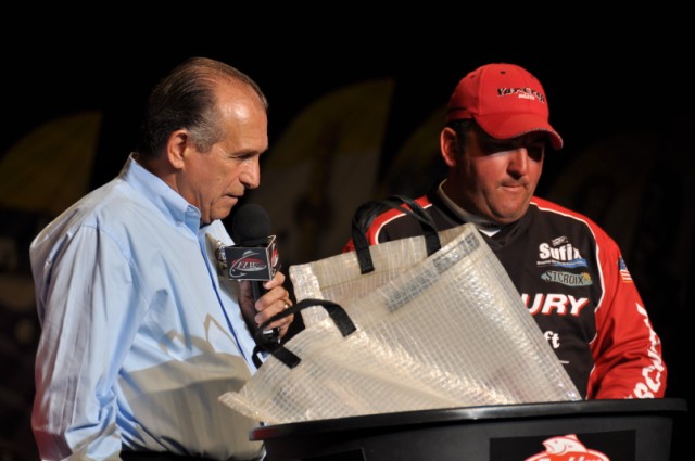 3E7557EA-5450-49BD-823F-0ED9ED0CE07D