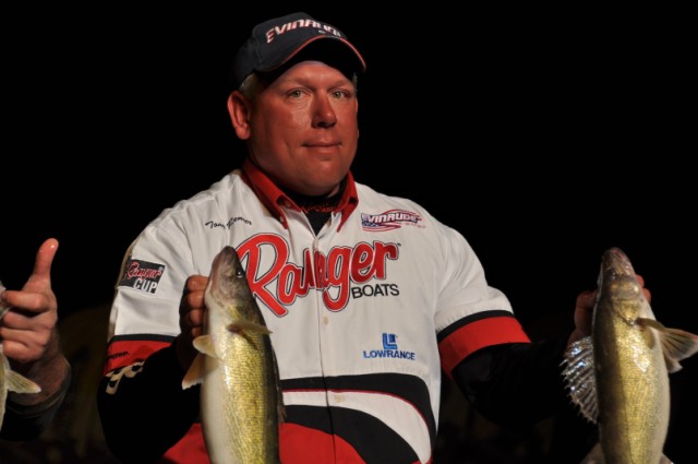 3E783040-615C-421C-9FBC-1E68014045AB