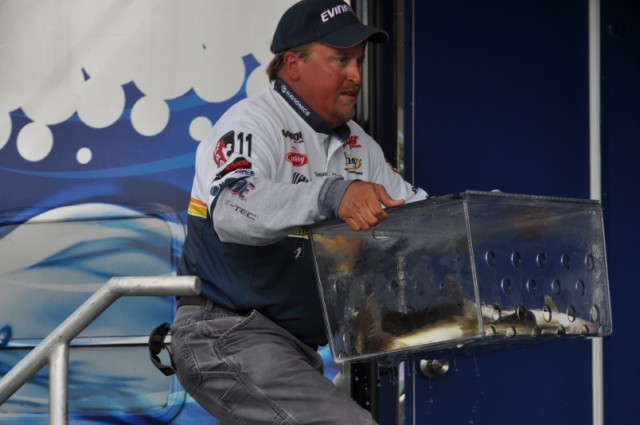 3E8F7ED2-9E9B-4C09-9536-39A8C7909E80