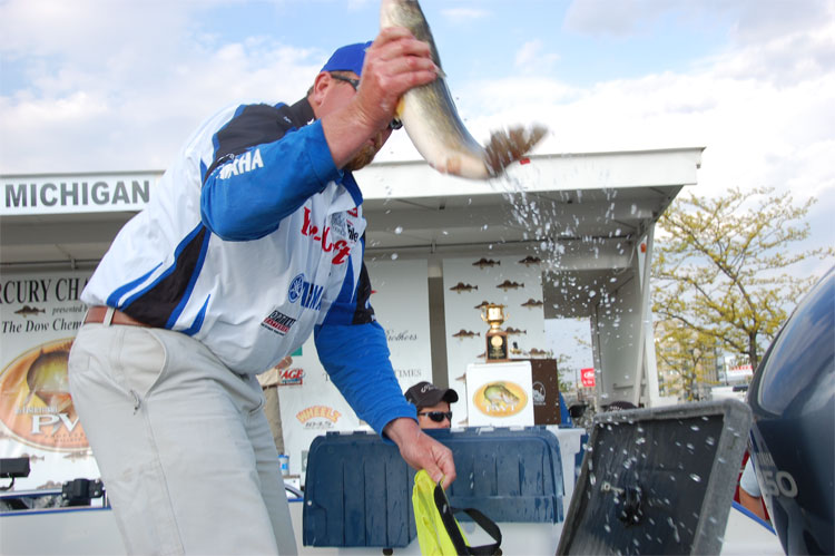 3E9D4D8F-DC77-43F1-95DD-0B35430694A3