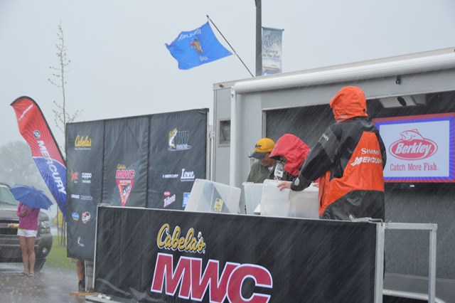 3EB69520-E384-44B9-9896-F6882178F688