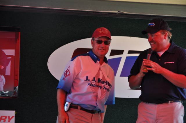 3F0E32C9-F5D7-42D7-96F7-9B9AB57CB27B