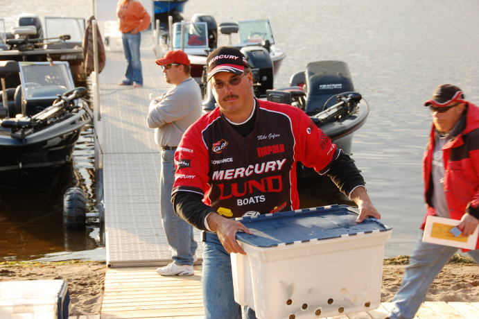 3F3545EF-971C-4D91-AFA1-02254C3B85B0