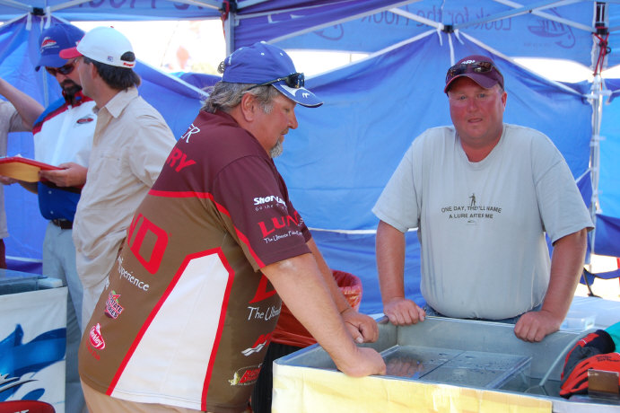 3F4F772A-3FD4-4AE2-8B2E-AE94880BE419