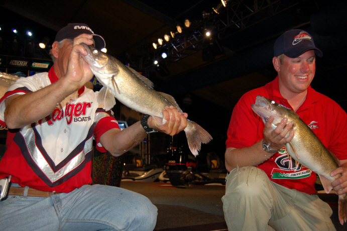 3FF384C2-2C3B-4F26-907A-B75D7FF8BF10