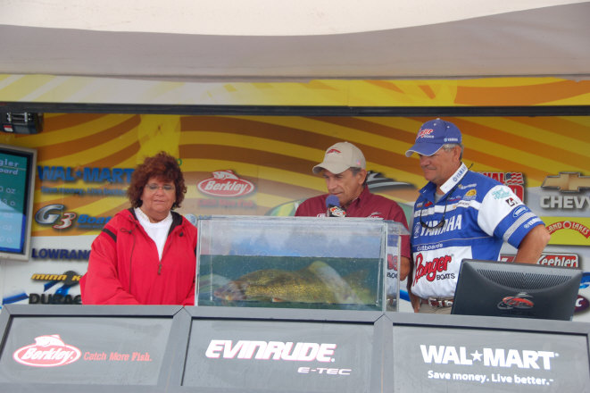 66971054-6365-4FAD-9DA8-F08F457EE3E6